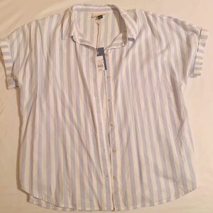 Universal Thread Button Up Top NWT
